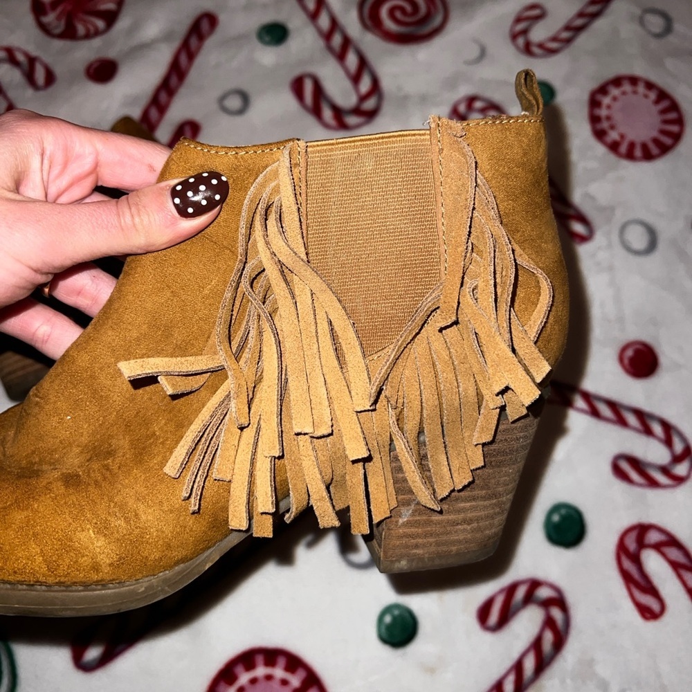 American Eagle Outfitters Brown Tan Fringe Booties Size 9 - Picture 2 of 9